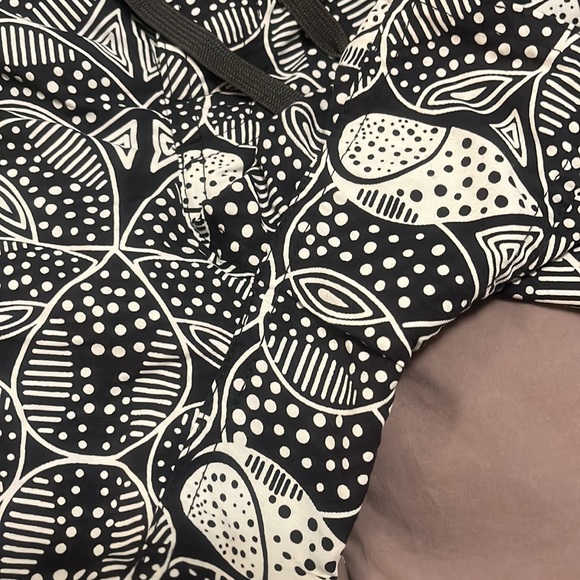 Patagonia board shorts - Picture 2 of 3